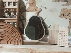 gruszka lusterko.jpeg